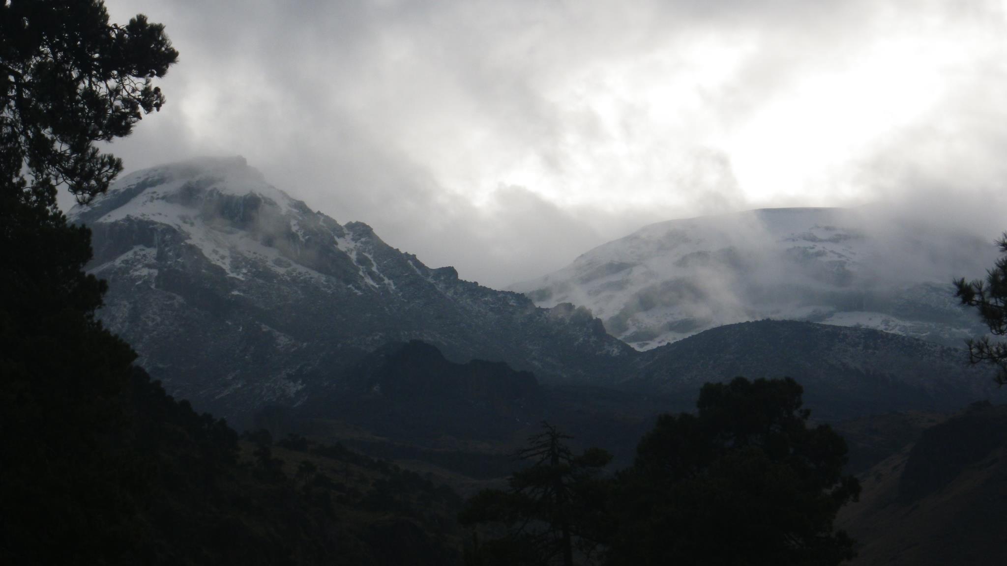 Refugio Téyotl, Iztaccíhuatl